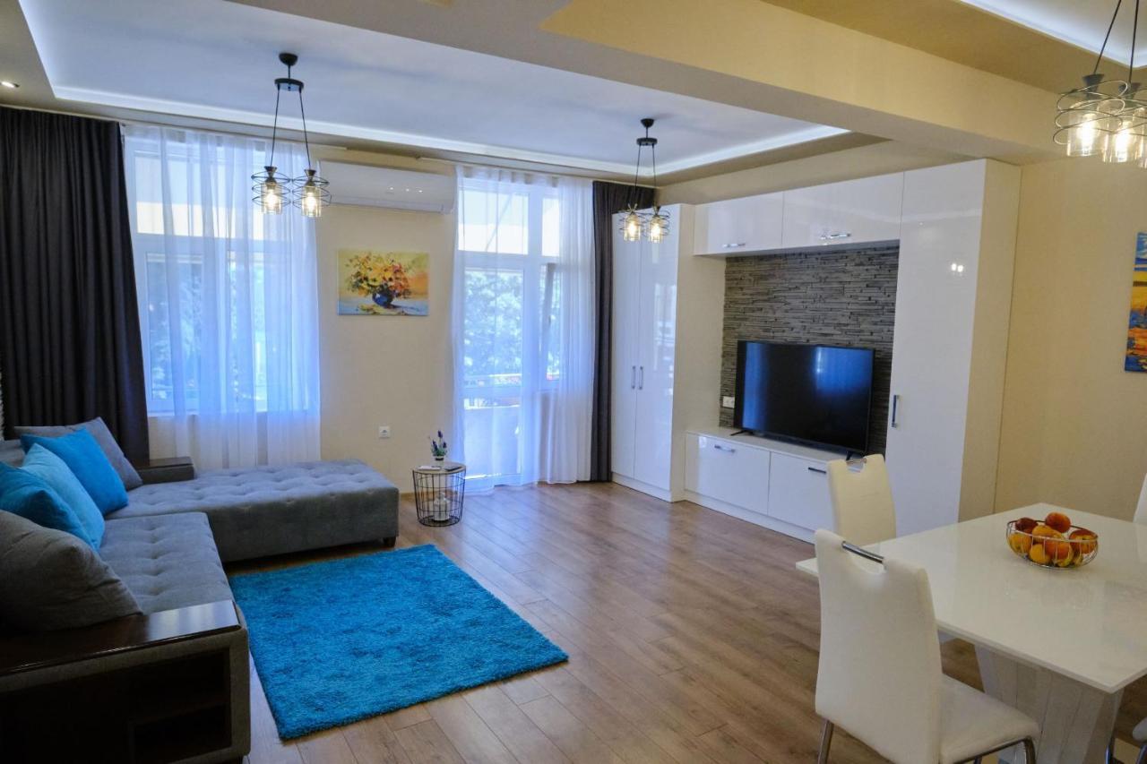 Luxury Nevena Apartment - Bogoridi Super Centre Burgas Exterior photo