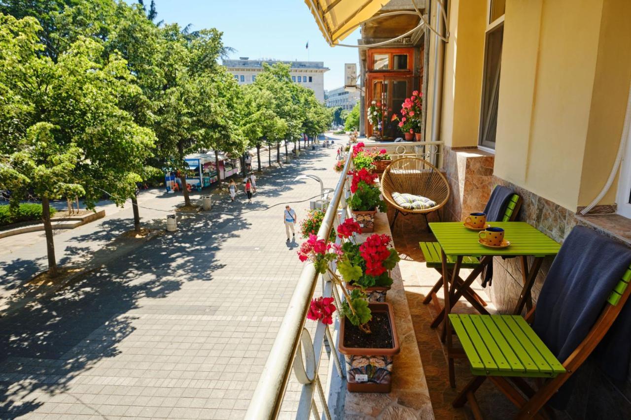 Luxury Nevena Apartment - Bogoridi Super Centre Burgas Exterior photo