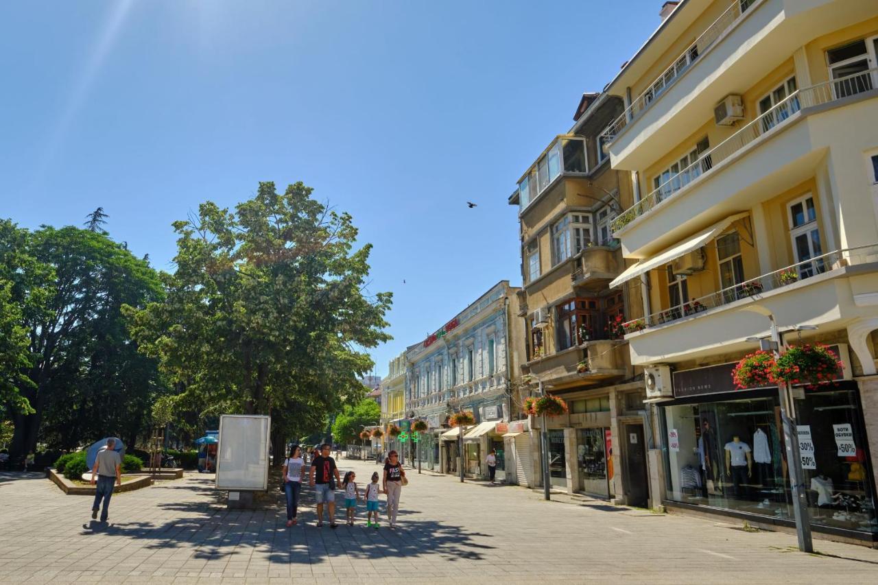 Luxury Nevena Apartment - Bogoridi Super Centre Burgas Exterior photo